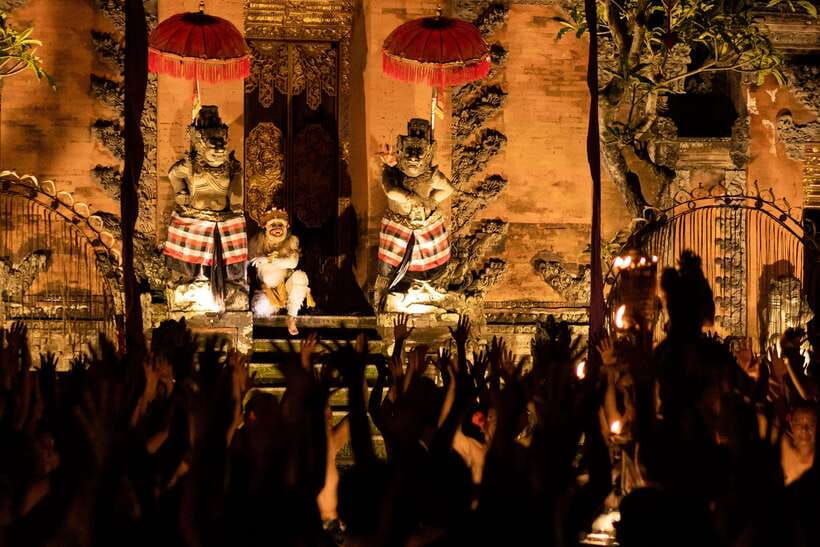 Bali: Ubud Kecak and Fire Dance Show Tickets - Practical tips for a smoother evening