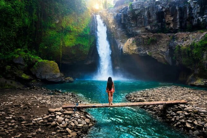 Bali: Ubud (Temple, Spring, Rice Terraces, & Waterfall) - Tegallalang Rice Terrace, where the view does the work