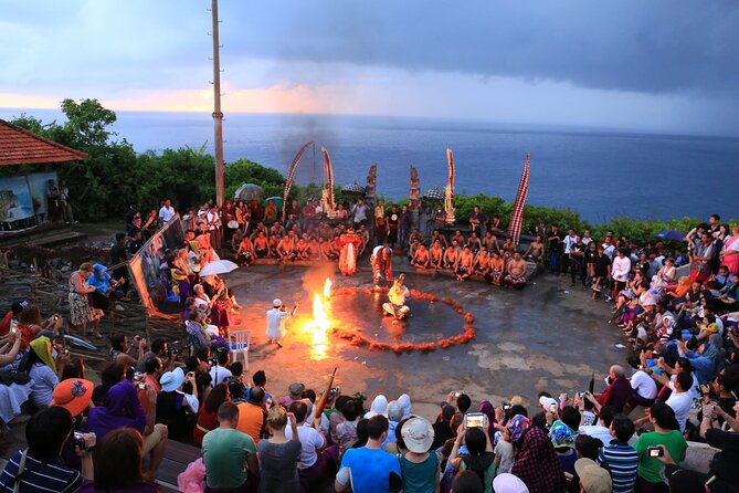 Bali: Uluwatu Kecak Dance Show, Bali Temple, and Lobster Dinner - The cliffs are the evening’s safest highlight