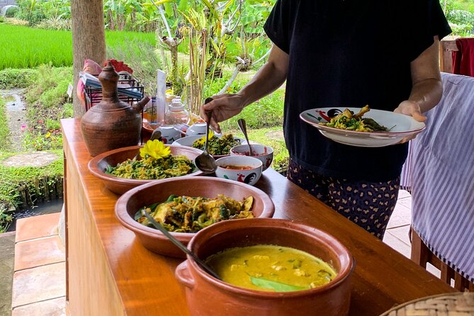 Balinese Vegan Cooking Class with Fresh Harvesting & Garden Tour - Traditional Balinese cooking, without the meat