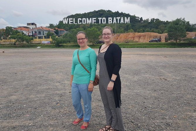 Batam Transport With Female Driver - Why A Female Driver Can Matter