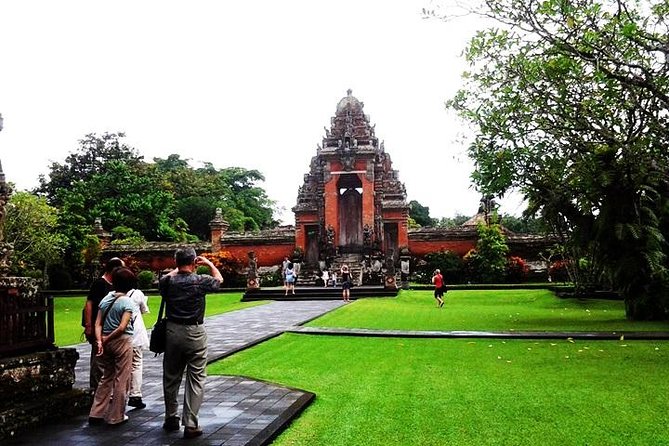 Best Bali Package Tour: 4 Days with Airport or Hotel Transfer - Day One: Beaches, Cliffs, Fire Dance, and Seafood
