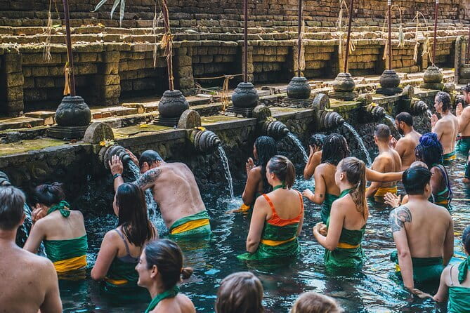 Best Day Tour - #3 World Cleanest Traditional Village - Tirta Empul Temple and Balinese purification