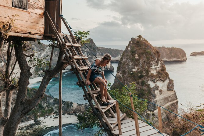 Best Iconic West and East Nusa Penida Island Tour - All Inclusive - Paluang Cliff for a different angle