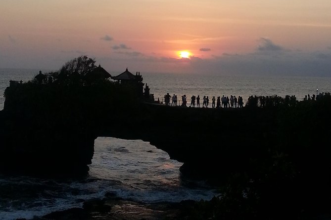 Best of Bali Tanah Lot & Uluwatu Temple Tour Package - The Kecak and fire dance is worth weighing