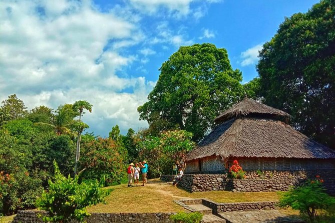 Best of Lombok: Native, Culture, Nature & Waterfall Day Trip - Timing, comfort, and possible service issues