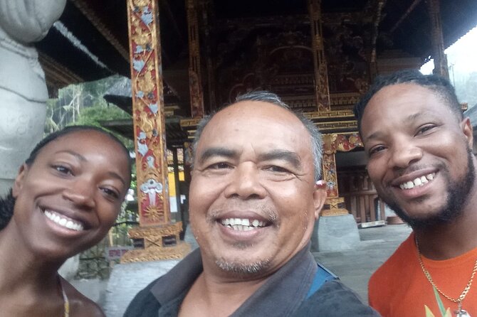 Best Of Ubud And Tanah Lot Temple Private Guide Tour - Ubud Monkey Forest and the flower garden approach