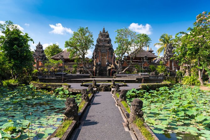 Best of Ubud’s Highlights Full-Day Tour - Tegenungan Waterfall and the green valley view