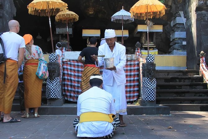 Blow Lagoon Bali Snorkeling and see Bali Bats Cave Temple - Who should book this Bali day trip?