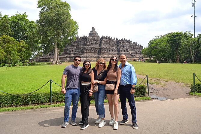 Borobudur Climb To The Top, Prambanan Temple And Ramayana Ballet - A private car, not a private temple guide at every moment