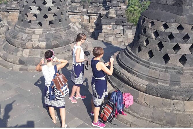 Borobudur ClimbUP guaranteed (sunrise option)& Prambanan Day Tour - Transport, group size, and the long day