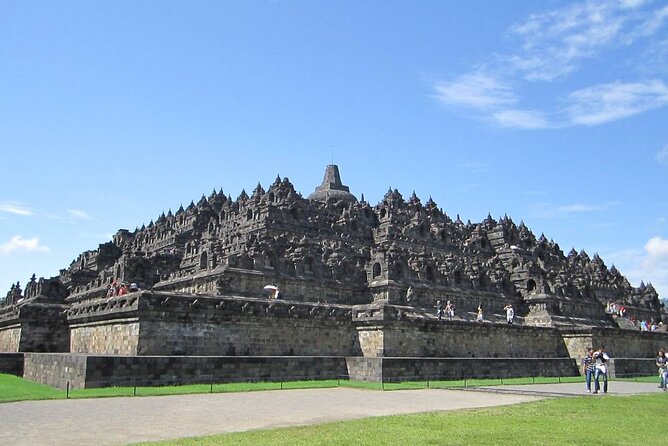 Borobudur ClimbUP guaranteed (sunrise option)& Prambanan Day Tour - What the $24.45 price really buys