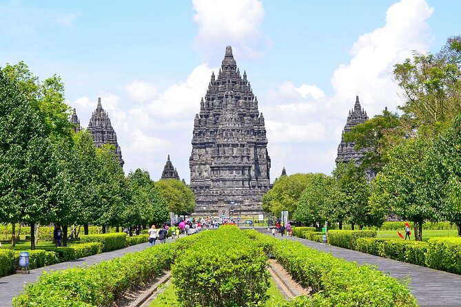 Borobudur Full Climb Up And Prambanan All Inclusive Private Tour - Who should book this private temple day?