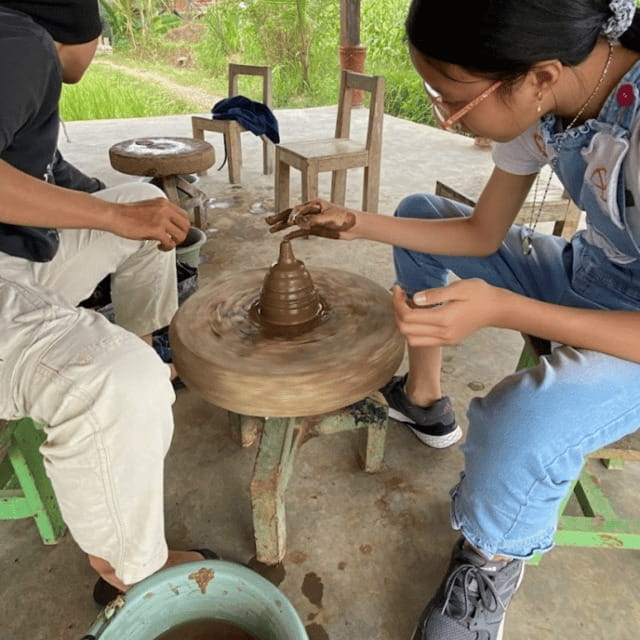 Borobudur: Pottery Making Workshop - Watching the clay become pottery