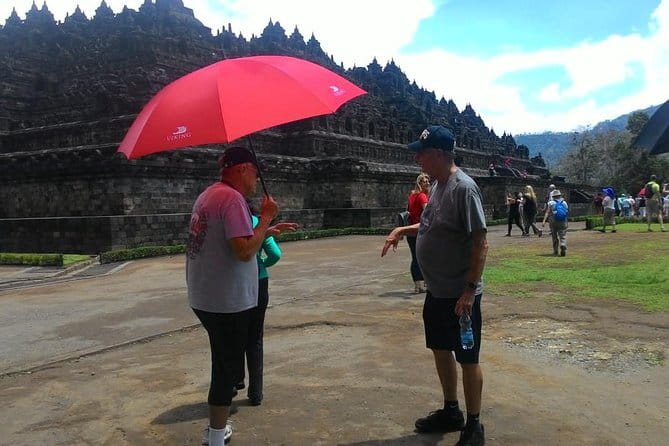 Borobudur Private Excursion From Semarang (Upper level access) - Is $165 per person good value?