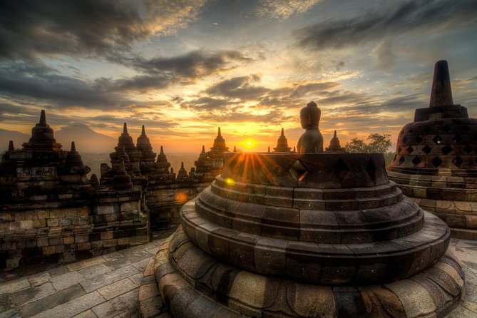 Borobudur Sunrise from setumbu Hill , Merapi Volcano & Prambanan Full Day Tour - 4:00 AM at Punthuk Setumbu
