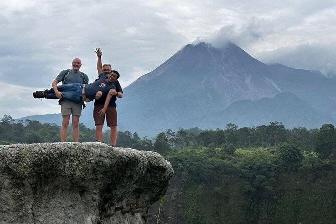 Borobudur Sunrise from setumbu Hill , Merapi Volcano & Prambanan Full Day Tour - Your Driver Makes the Difference