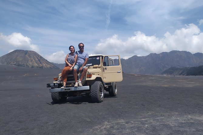 Bromo Adventure - Breakfast and hot drinks after the coldest hours