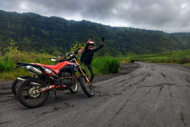 Bromo Guided Dirt Bike Adventuring Tour - Bromo Tengger Semeru National Park: seven hours of riding and exploring