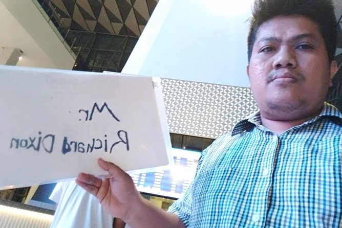 CGK - Private Airport Transfer Service - Arriving at Soekarno-Hatta with a driver already arranged