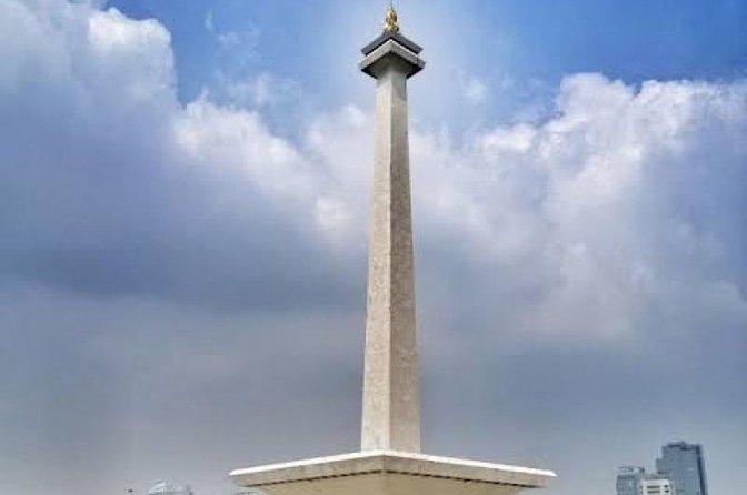 City Tour Jakarta - Fine Arts and Ceramics Museum in 30 minutes