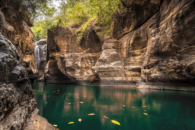 Cunca Wulang Waterfall & Rangko Cave – Full Day Nature Escape - Lunch with a view instead of a rushed roadside meal