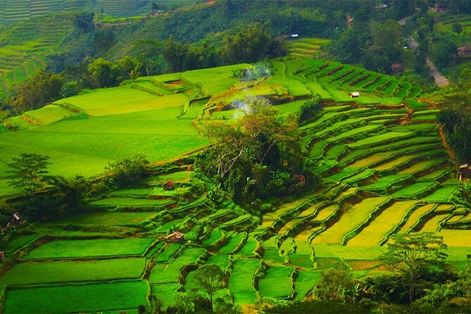 Cunca Wulang Waterfall & Rangko Cave – Full Day Nature Escape - What to pack for a wet and active day