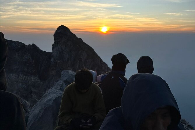 Dekwar Mount Agung Sunrise Trekking - The descent is part of the challenge