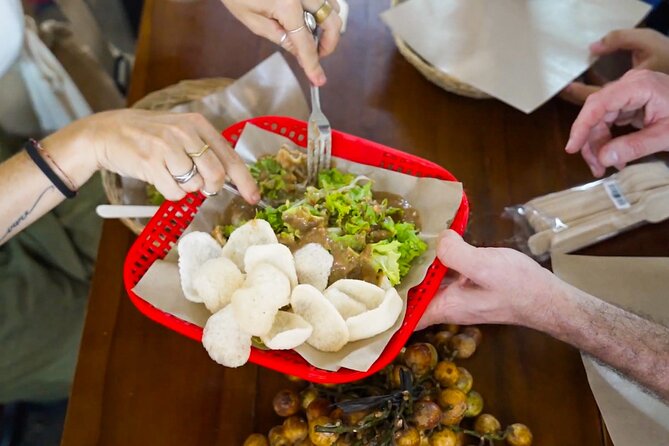 Denpasar Night Market Food Tour - Nasi goreng, nasi campur, and dadar gulung