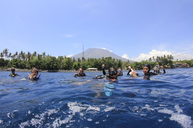 Discover Scuba Diving Tulamben Bali For Non-Certified Divers - First ocean session at the USAT Liberty