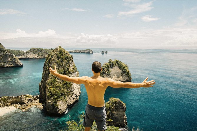 East Nusa Penida Small Group Tour: Atuh Beach & Diamond Beach – Full Day - Ferry crossing and the first island views