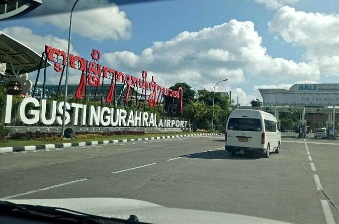 Exclusive Bali Airport Arrival to Hotel Transfer - Waiting Time That Protects Against Flight Delays
