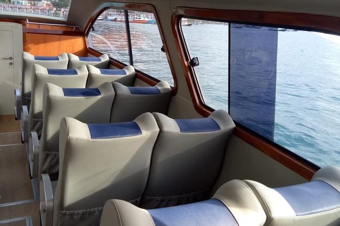 Exclusive Early Bird Komodo Tour: Beat the Crowds by Speed Boat - Taka Makassar and the bright blue shallows