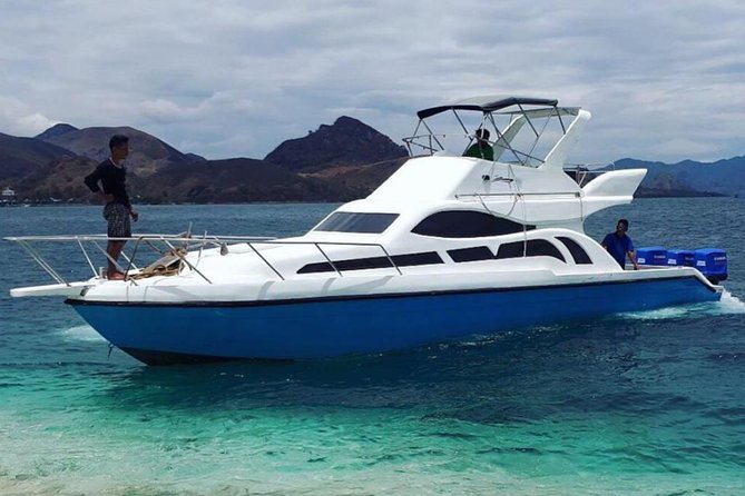 Exclusive Early Bird Komodo Tour: Beat the Crowds by Speed Boat - Siaba Besar and the search for turtles
