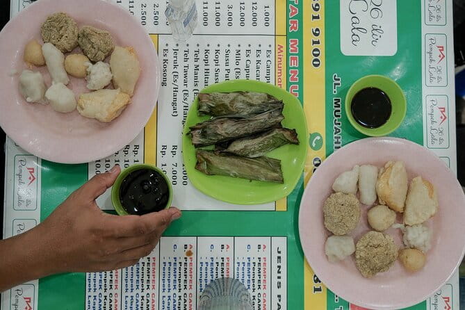 Experience Jakarta Street Food Scene with MRT Transportation - Who Should Book This Experience