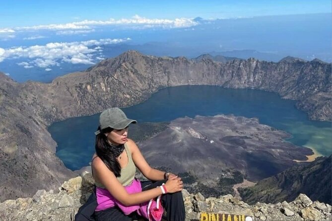 Explore Mount Rinjani To Summit, Lake & Hot Spring (3D 2N) - Sunset at the crater and camping above Lombok