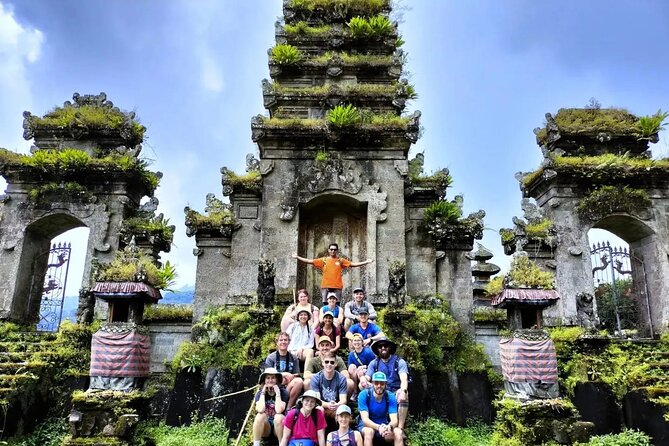 Explore Munduk Customized 8 Hour Day Tour in North Bali - Photo stops are handled with care