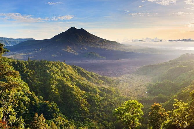 Exploring Bali in 3 Days: Discover Top Places in Bali - Day two: Bedugul, Jatiluwih, and Tanah Lot