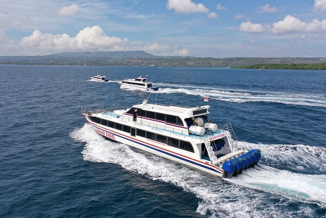 Fast Boat Transfer: Sanur to Nusa Lembongan Island by Penidago - Checking in at The Tanis office