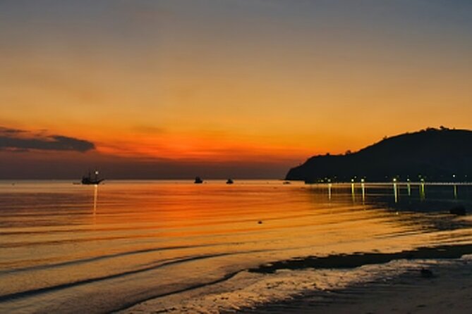 Flying Fox Island Sunset Cruise Private Boat Charter Labuan Bajo - Crossing to Kalong Island by local wooden boat