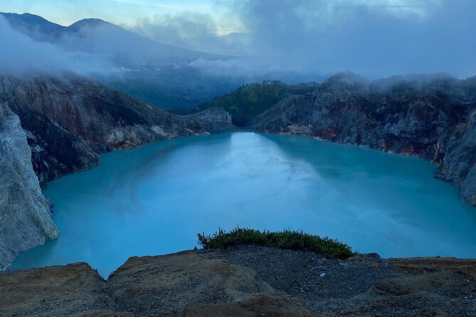 From Bali: 24-Hour Kawah Ijen Blue Flames, Dinner & Room - Blue sulfur fire and the acidic lake
