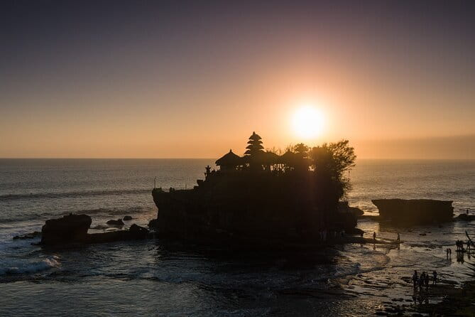 From Bali: Nusa Penida Full Day Tour and Snorkeling - Kelingking Beach delivers the famous view