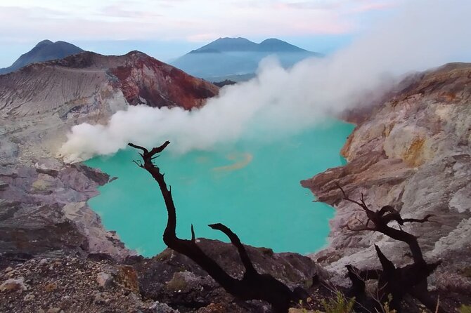 From Banyuwangi or Bali Sunrise Ijen Vulcano Hiking All Inclusive - Why Ijen feels unlike an ordinary sunrise trip