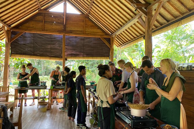 From Ubud: Authentic Bali Farm Cooking School & Organic Farm - Six dishes, plenty of chopping, and clear instruction