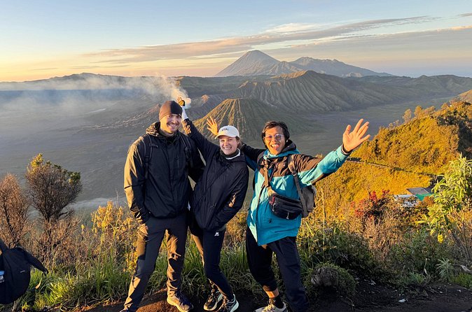 From Yogyakarta: Bromo Sunrise & Ijen Volcano with Bali Drop-off - The driver-guide can shape the whole experience