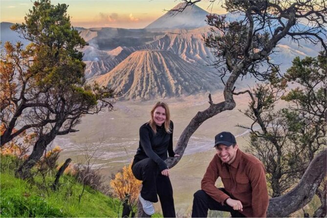From Yogyakarta: Bromo Sunrise & Ijen Volcano with Bali Drop-off - Day 1: A long ride toward Mount Bromo
