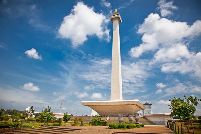 Full-Day Highlights of Jakarta Private Tour with Lunch - Merdeka Square and the 132-meter National Monument