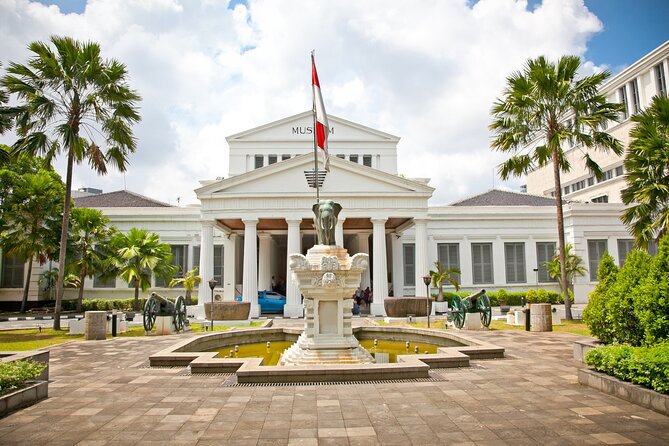 Full-Day Highlights of Jakarta Private Tour with Lunch - Sunda Kelapa Harbor and Jakarta’s trading past
