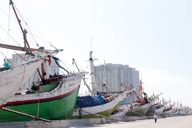 Full Day Private Jakarta Tour(Inc Lunch, Puppet show, & Souvenir) - Why this private Jakarta route works