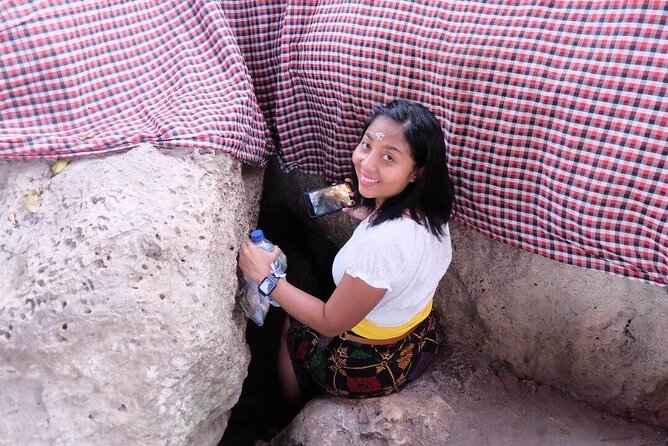 Full Day Private Tour to Nusa Penida Underground Temple from Bali - Is $127 per person fair?